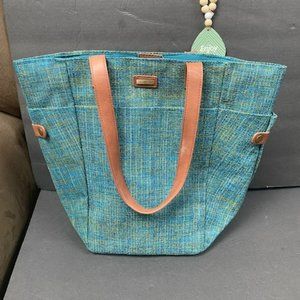 Sun And Sand Tote like new